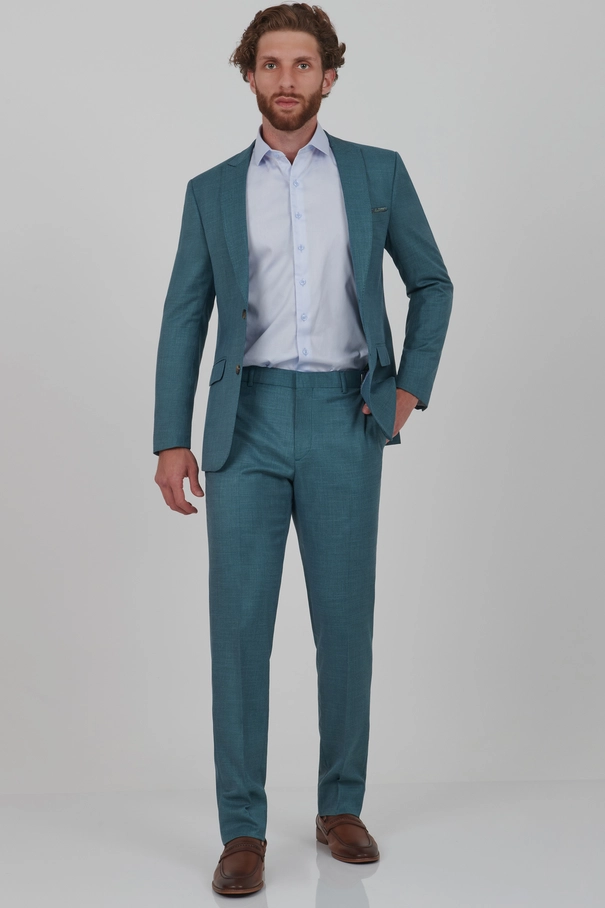 Terno Slim Fit Verde Escuro com Lenço e Calça com Ajuste