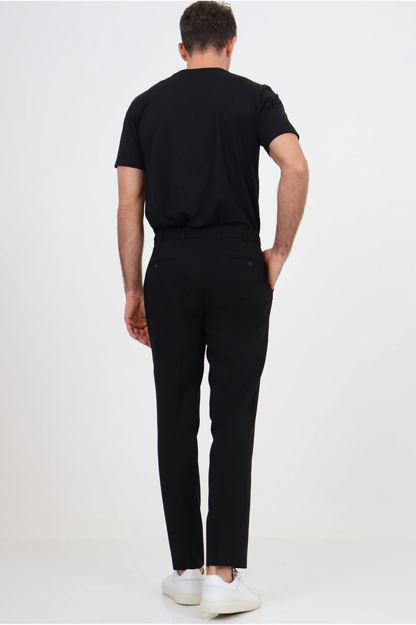 Calça em Alfaiataria Slim Fit com Ajuste