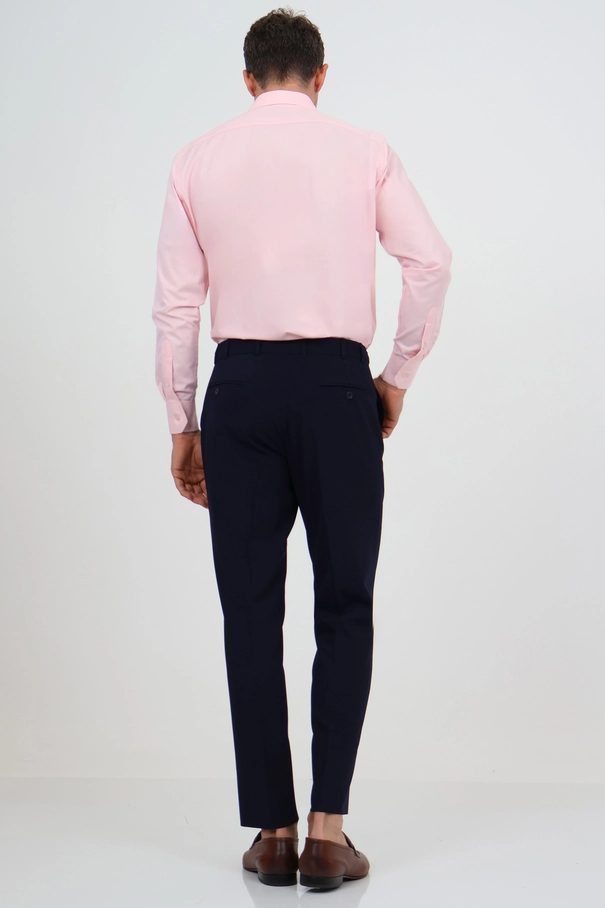 Calça em Alfaiataria Slim Fit com Ajuste