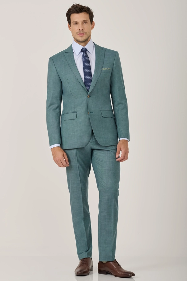 Terno Slim Fit com Lenço e Calça com Ajuste PACIFIC