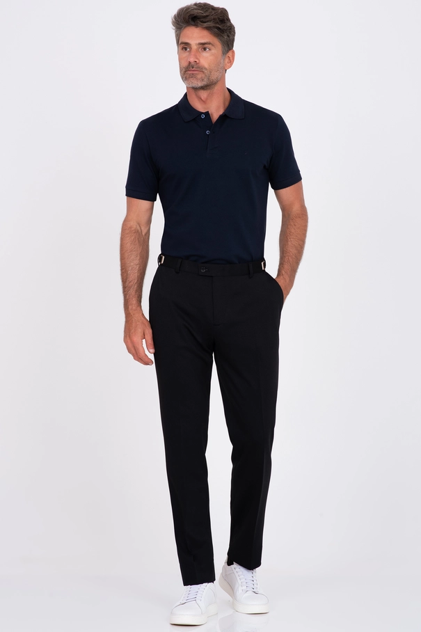 Calça Masculina Slim Fit com Ajuste em Malha PRETO