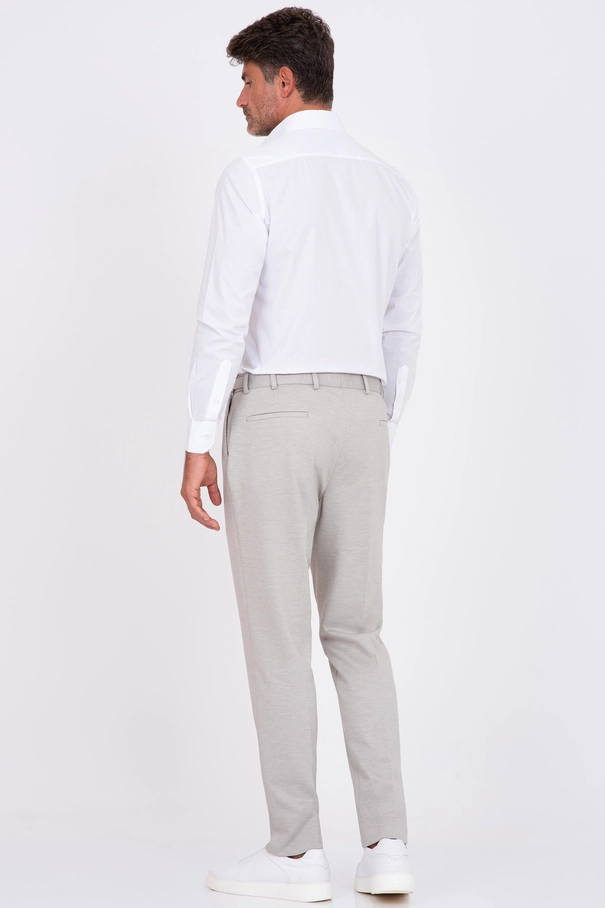 Calça Slim Fit em Malha com Ajuste PRETO