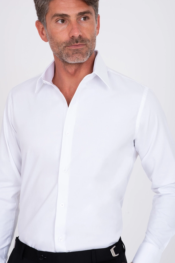 Camisa Slim Fit com Colarinho Francês em Algodão Fio 100 BRANCO