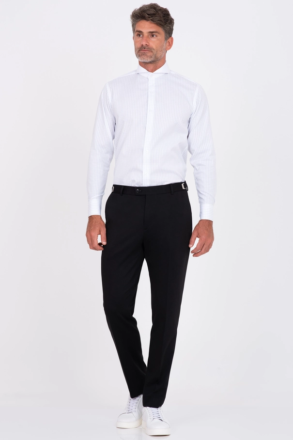 Camisa Slim Fit com Colarinho Cutaway em Algodão Fio 100 BRANCO