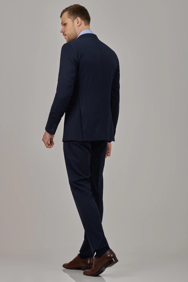 Terno Masculino Super Slim Fit Transpassado com Peak Lapel e Calça com Ajuste Risca de Giz NAVY
