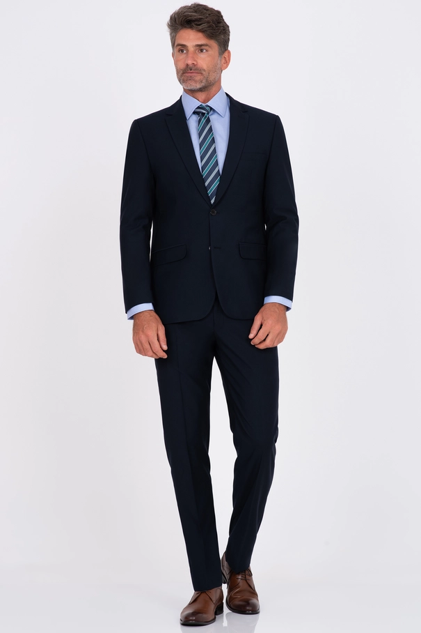 Terno Masculino Slim Fit com Forro Contrastante e Calça com Ajuste PRETO
