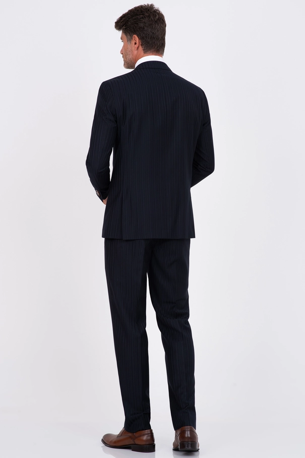 Terno Masculino Slim Fit Maquinetado com Ponto Picado