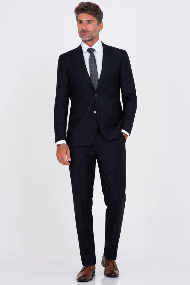 Terno Masculino Slim Fit Maquinetado com Ponto Picado