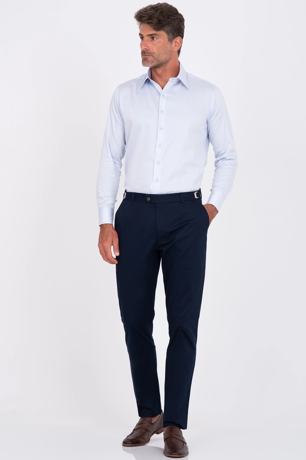 Calça Chino Slim Fit com Ajuste PRETO