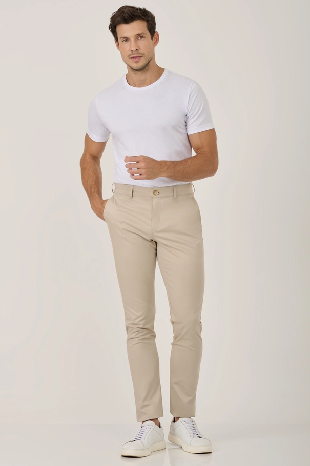 Calça Chino Slim Fit em Sarja MARINHO NOITE