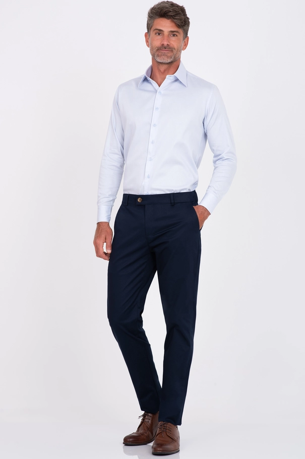 Calça Chino Slim Fit em Sarja MARINHO NOITE